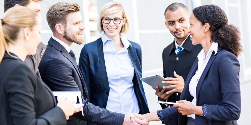 Unsere Kunden  Wir betreuen Handels- und Dienstleistungsunternehmen in ganz Nordrhein-Westfalen. Gewinnen Sie in unserer Kundenliste einen Einblick über unser Spektrum.